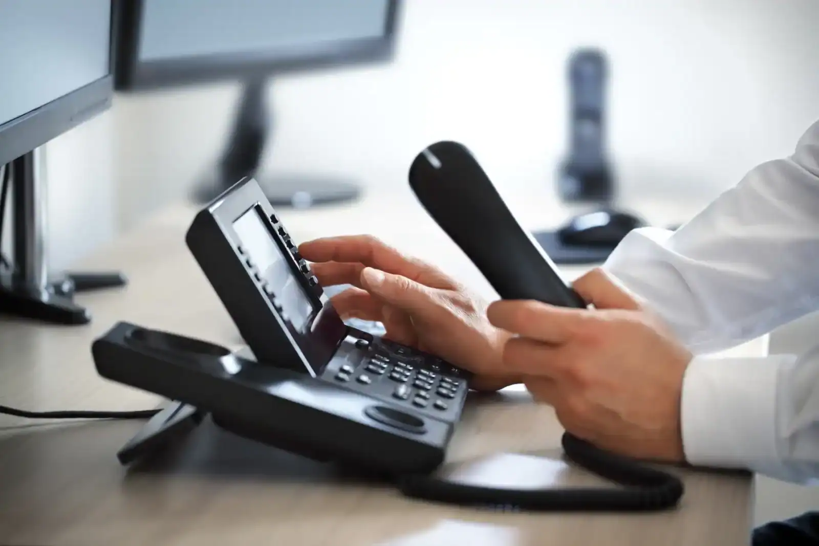 What Is a Virtual Phone System