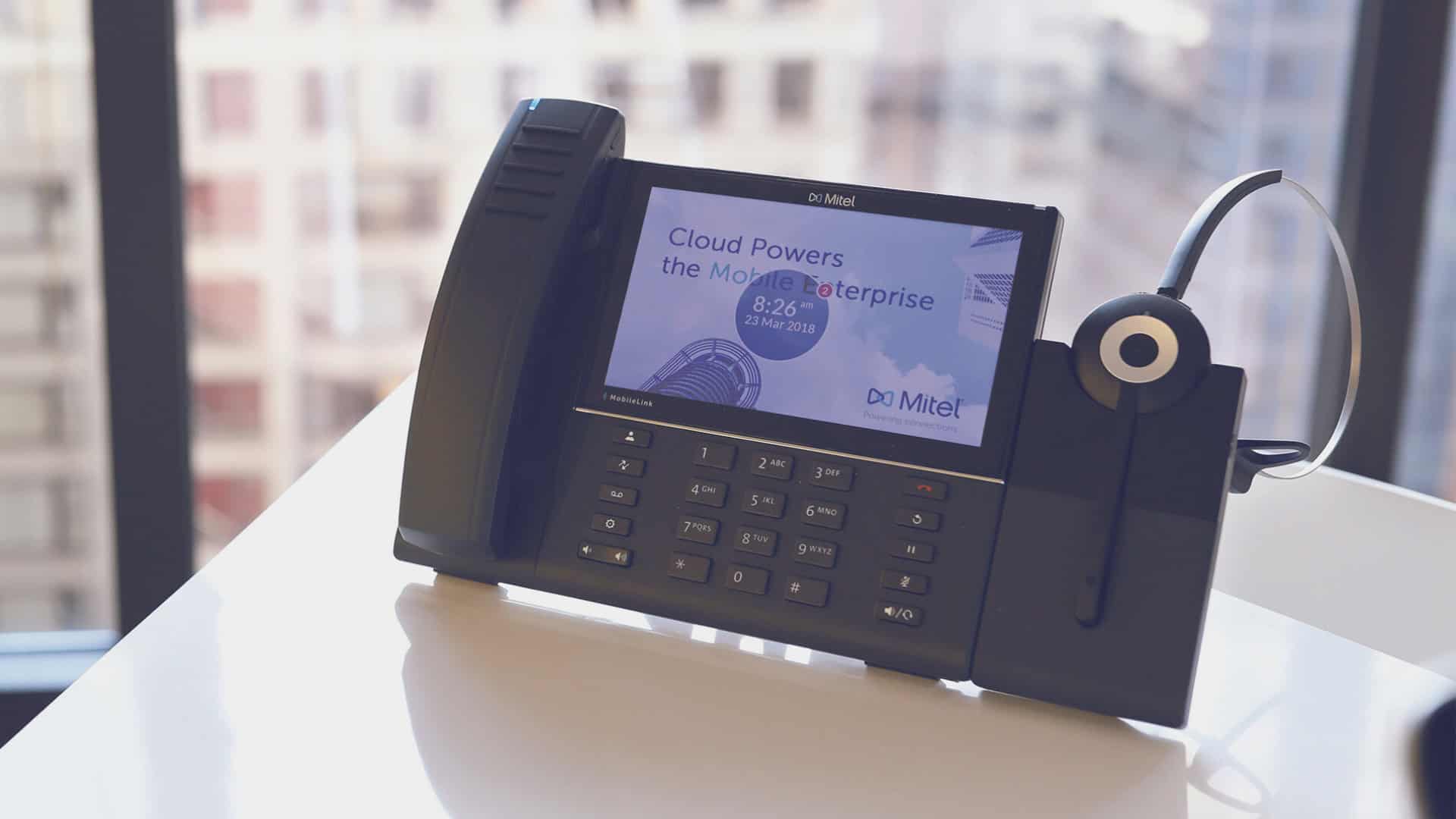 MiCollab02
